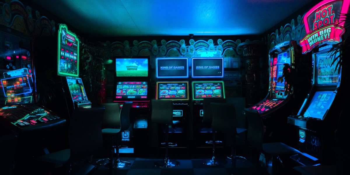 XU HƯỚNG MỚI TRONG SLOT GAME TRỰC TUYẾN NĂM 2025: CÁCH CÔNG NGHỆ THAY ĐỔI TRẢI NGHIỆM CHƠI GAME CỦA NGƯỜI DÙNG