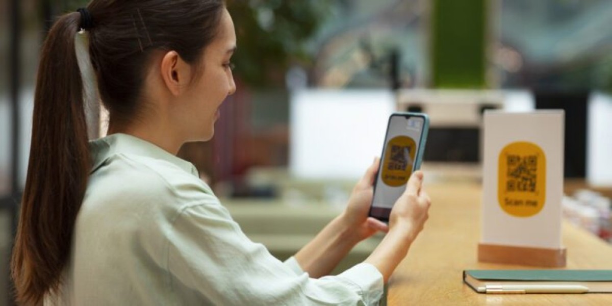 Apple Wallet si espande: digitalizza biglietti QR e pass